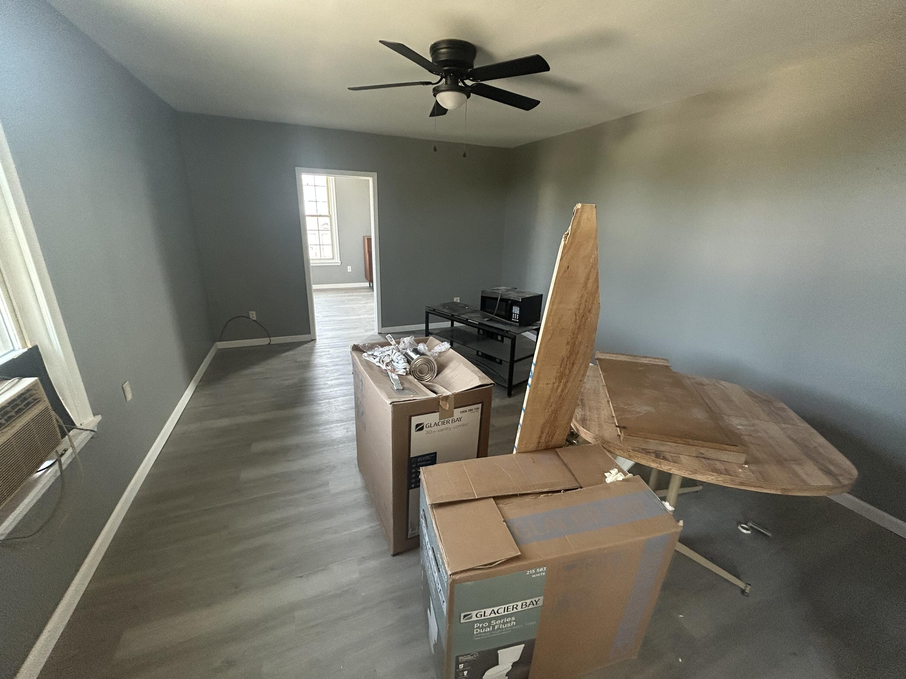 910 Monroe Street Carleton, MI 48117 - Photo 7 of 16 IMG_1506