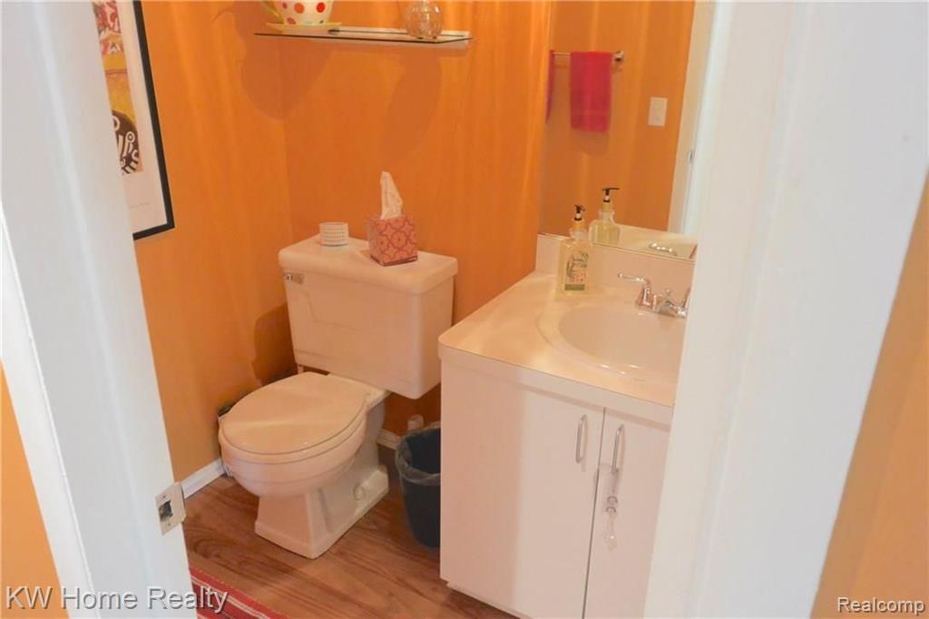 32106 Red Clover Road Farmington Hills, MI 48334 - Photo 26 of 40