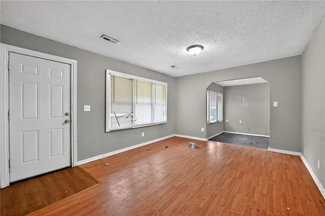 $164,900 | 4501 North Olive Street, Kansas City, MO 64116