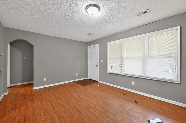 $164,900 | 4501 North Olive Street, Kansas City, MO 64116