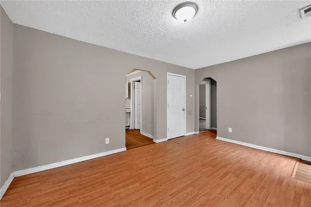 $164,900 | 4501 North Olive Street, Kansas City, MO 64116