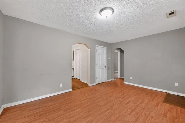 $164,900 | 4501 North Olive Street, Kansas City, MO 64116