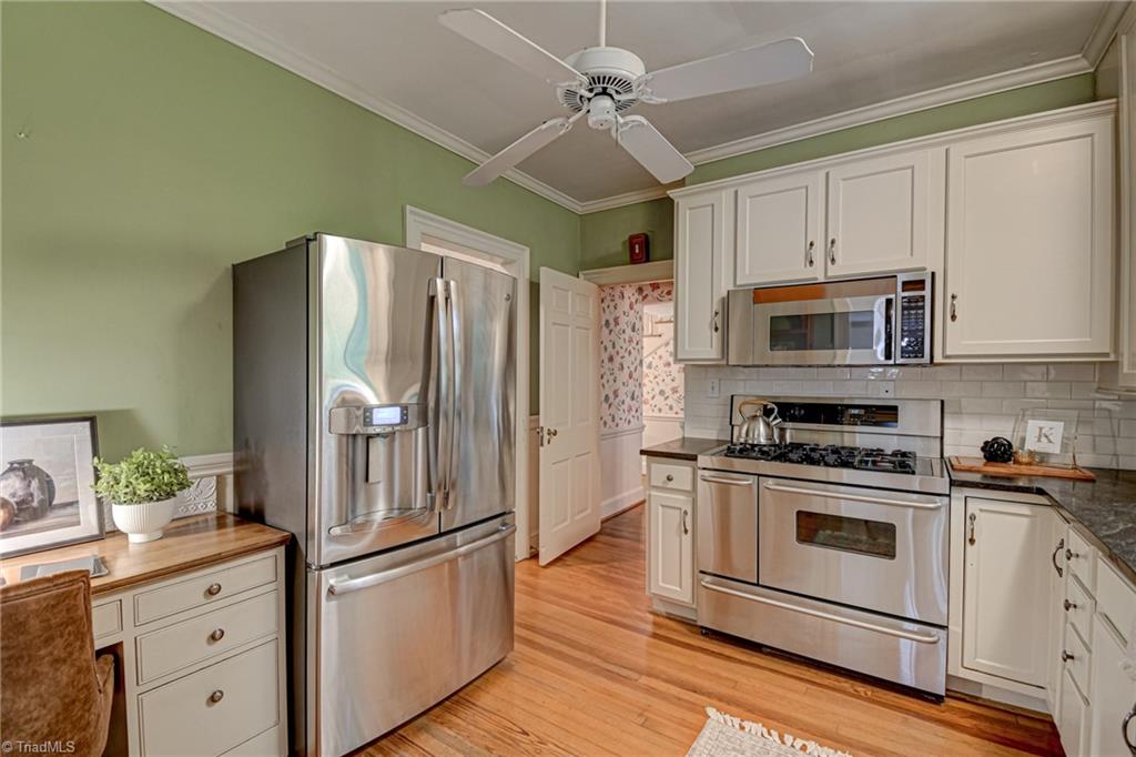 1408 Reynolda Road Winston-Salem, NC 27104 - Photo 16 of 39