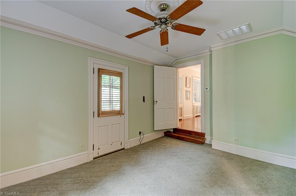 1408 Reynolda Road Winston-Salem, NC 27104 - Photo 25 of 39
