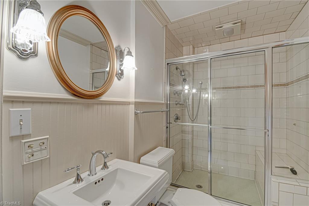 1408 Reynolda Road Winston-Salem, NC 27104 - Photo 26 of 39