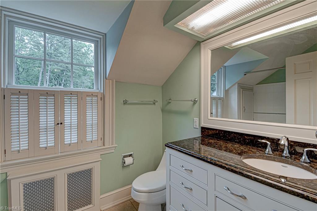 1408 Reynolda Road Winston-Salem, NC 27104 - Photo 27 of 39