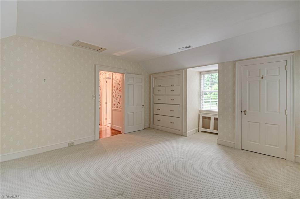 1408 Reynolda Road Winston-Salem, NC 27104 - Photo 29 of 39