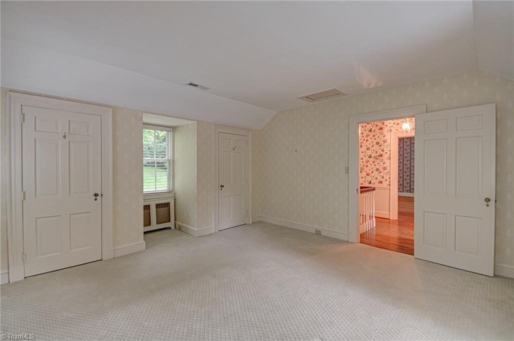 1408 Reynolda Road Winston-Salem, NC 27104 - Photo 30 of 39