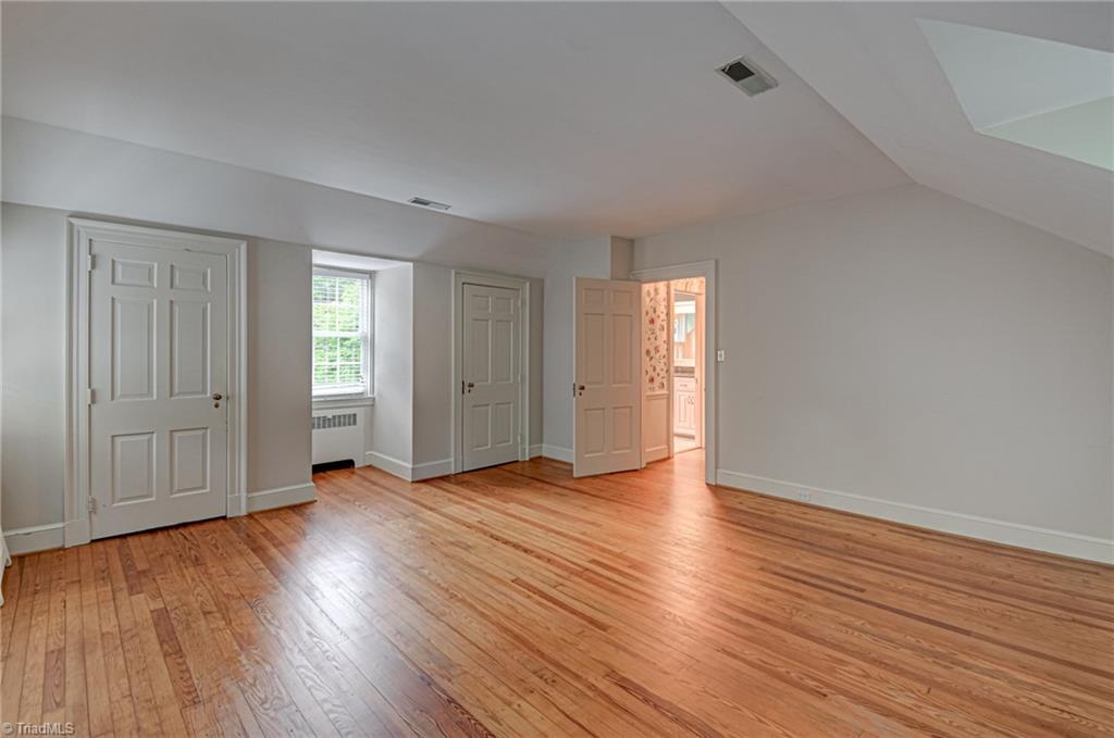 1408 Reynolda Road Winston-Salem, NC 27104 - Photo 32 of 39