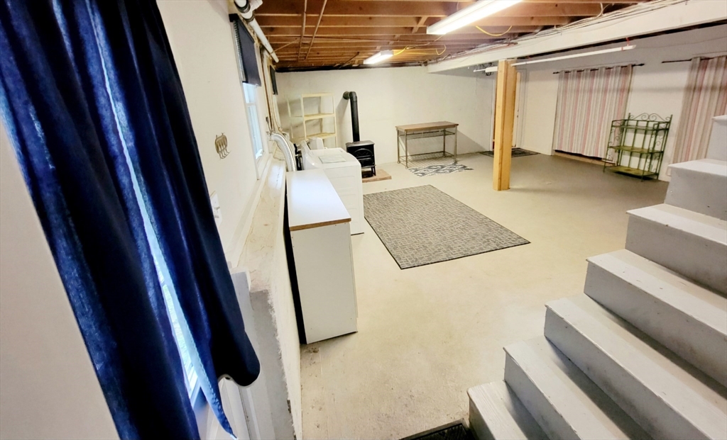 419 Acton Road Chelmsford, MA 01824 - Photo 24 of 37 Gallery Image 24