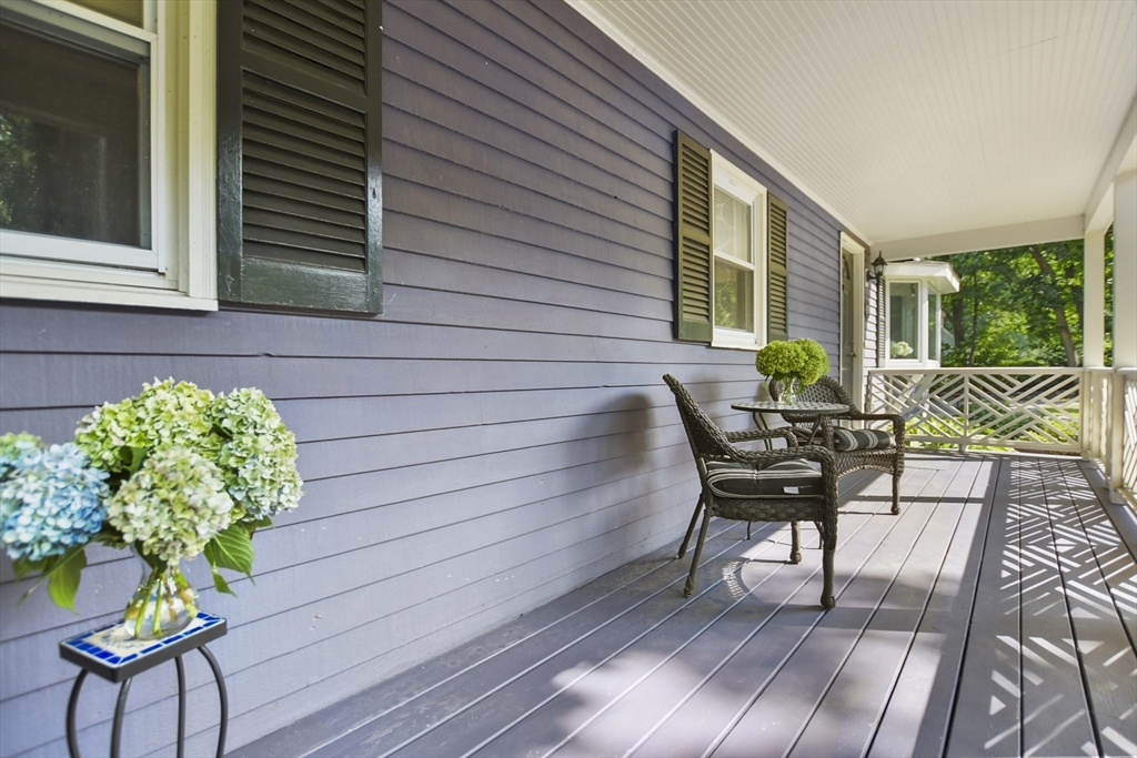 419 Acton Road Chelmsford, MA 01824 - Photo 3 of 37 Gallery Image 3