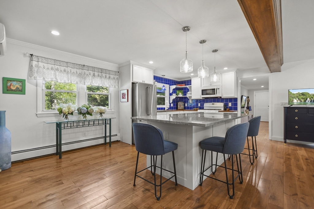 419 Acton Road Chelmsford, MA 01824 - Photo 8 of 37 Gallery Image 8