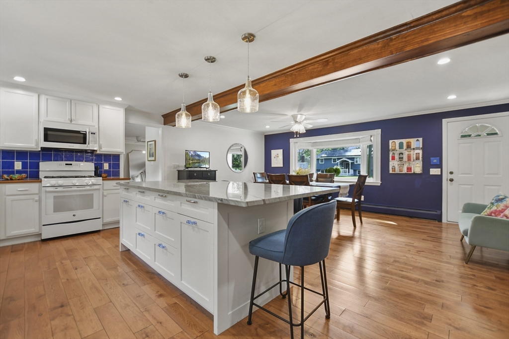 419 Acton Road Chelmsford, MA 01824 - Photo 9 of 37 Gallery Image 9