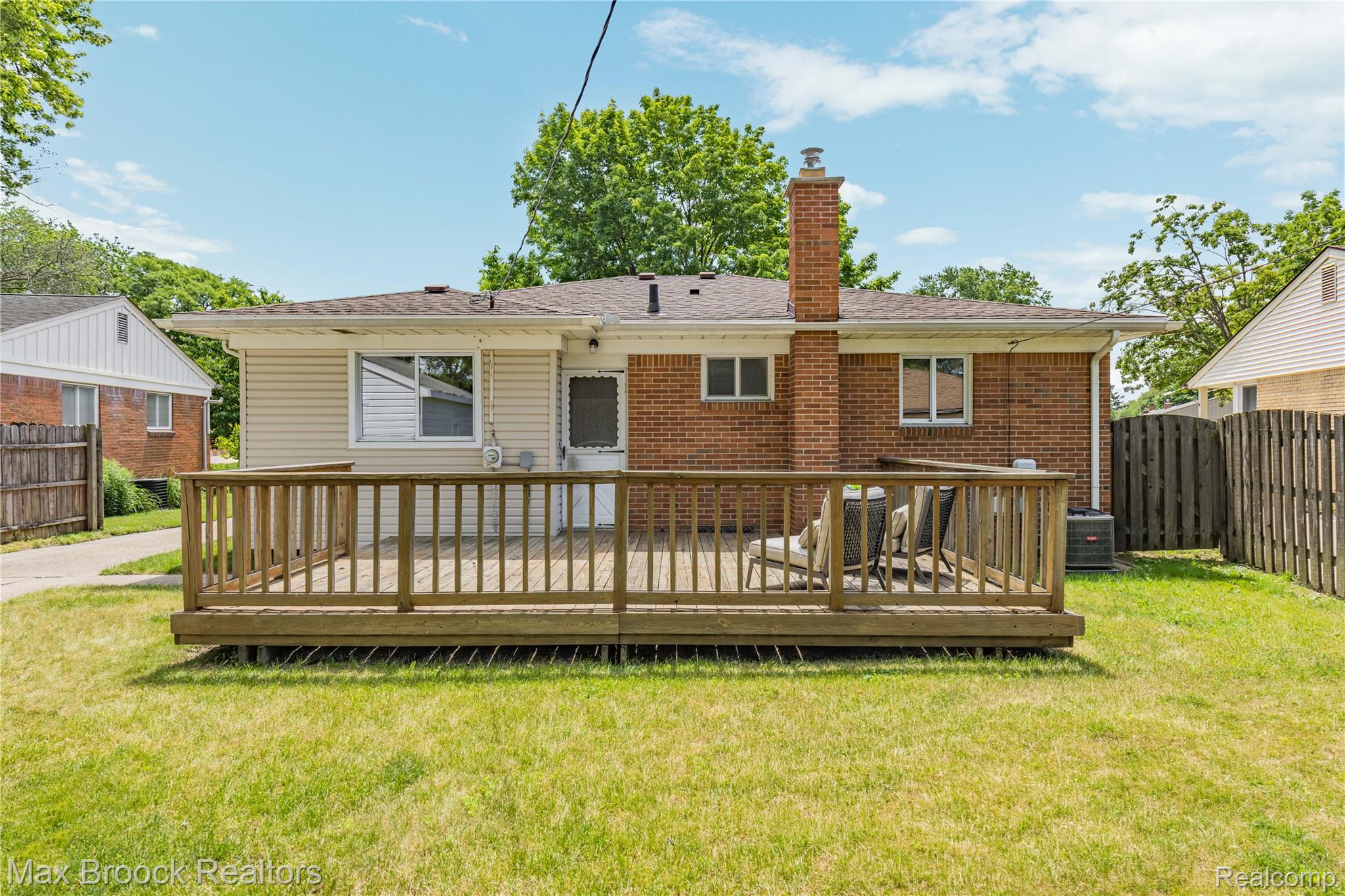 1918 Massoit Road Royal Oak, MI 48073 - Photo 26 of 36 Large deck