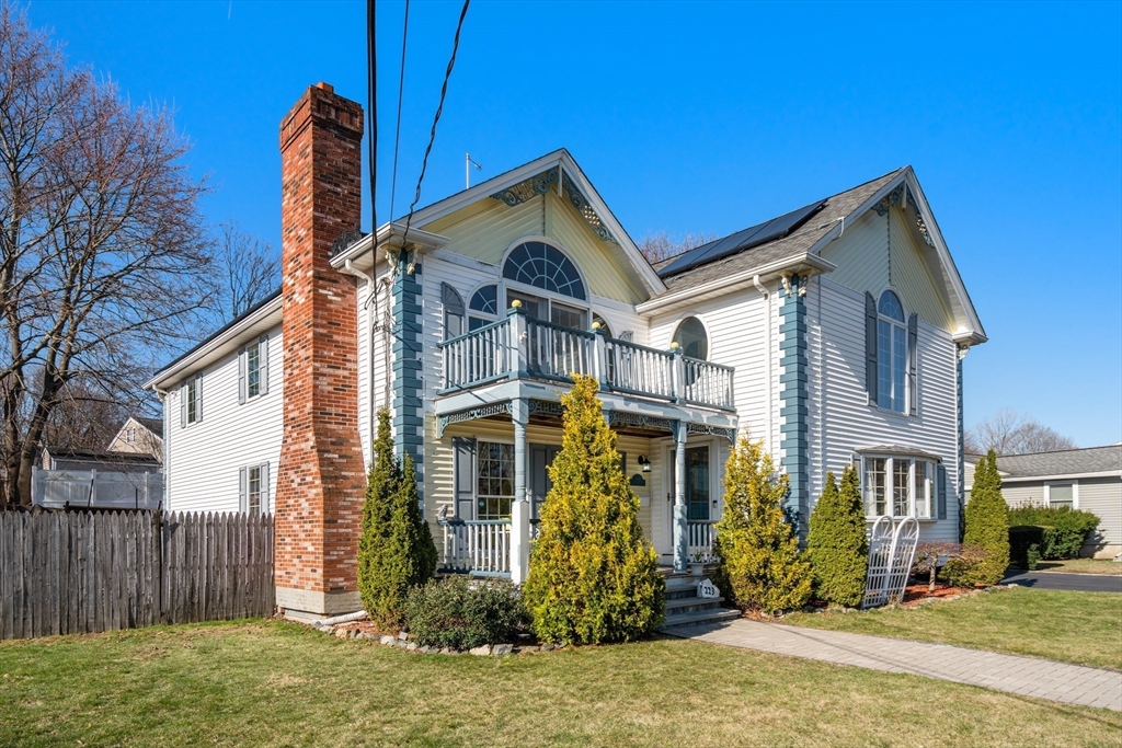113 Temple Road Waltham, MA 02452 - Photo 1 of 35