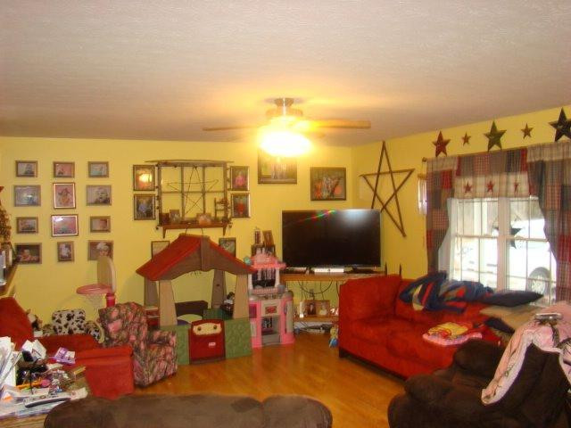 635 Cull Road Owenton, KY 40359 - Photo 3 of 12 Gallery Image 3