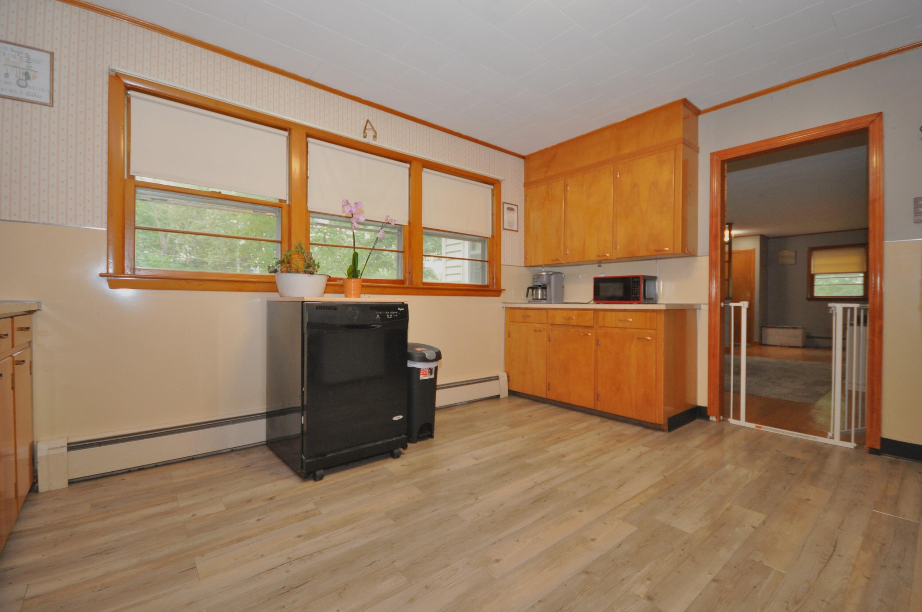 254 Wiswell Road Brewer, ME 04412 - Photo 8 of 34 DSC_0267