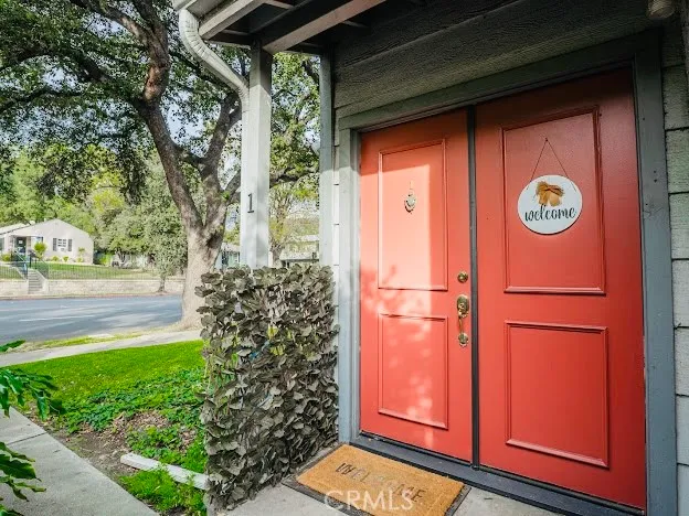 $675,000 | 340 East Washington Boulevard, Unit 1, Pasadena, CA 91104