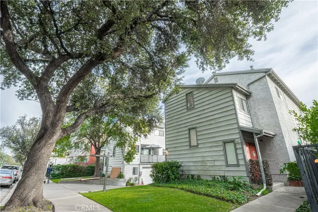 $675,000 | 340 East Washington Boulevard, Unit 1, Pasadena, CA 91104