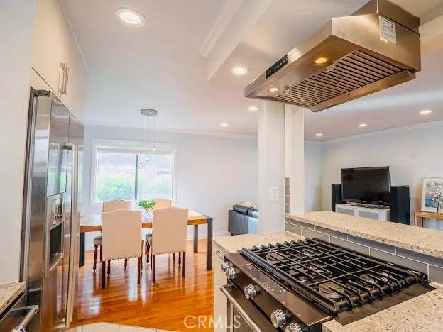 $675,000 | 340 East Washington Boulevard, Unit 1, Pasadena, CA 91104