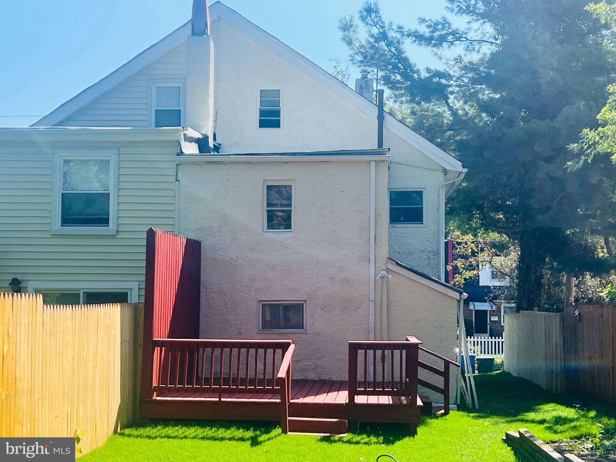 526 Vernon Street Media, PA 19063 - Photo 13 of 27 rear of home/deck