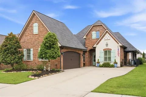 $420,000 | 5830 Willow Breeze Drive, Lake Charles, LA 70605