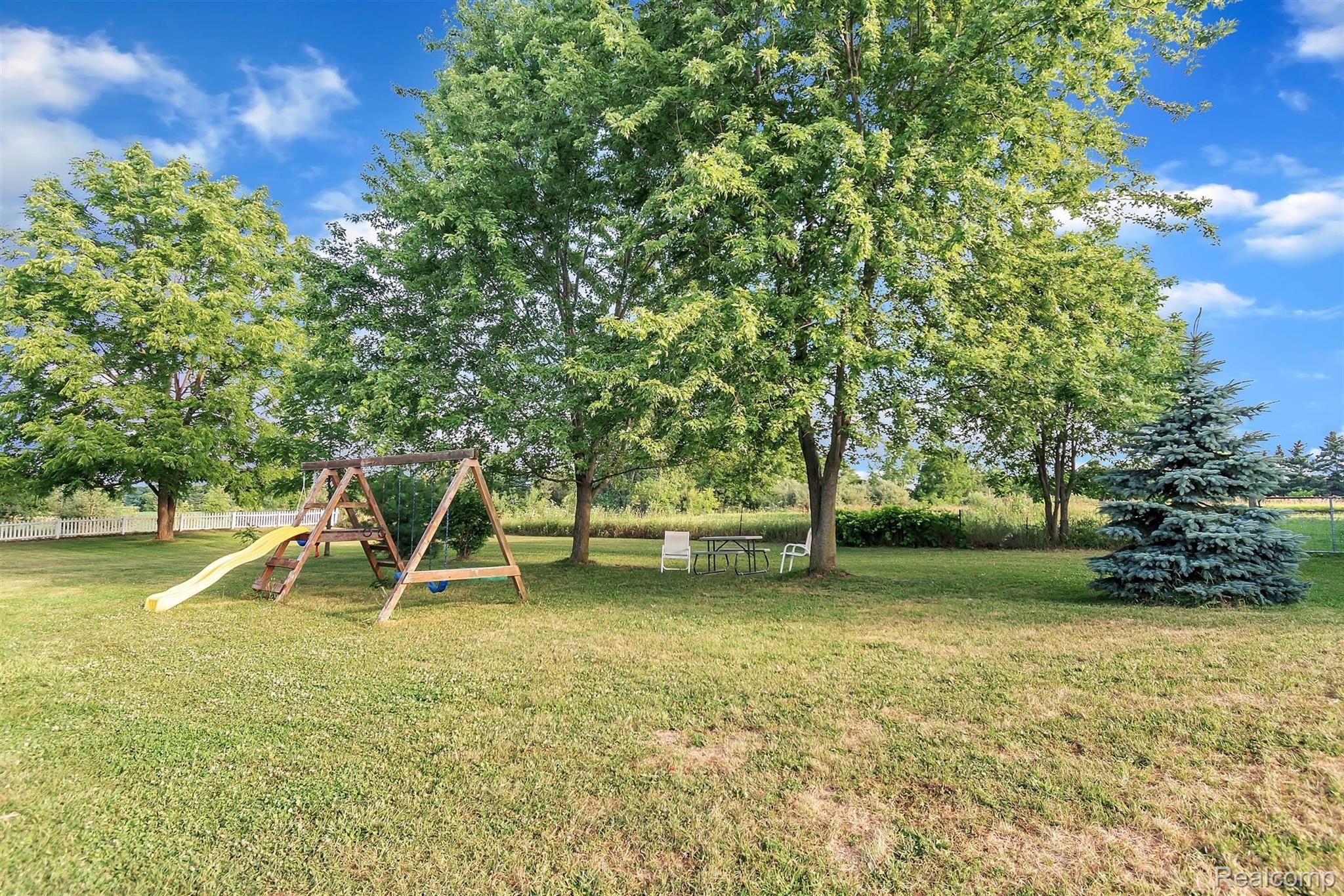 3873 Chase Lake Road Howell, MI 48855 - Photo 30 of 47 42-3873 Chase Lake Rd-WindowStill-R.jpg