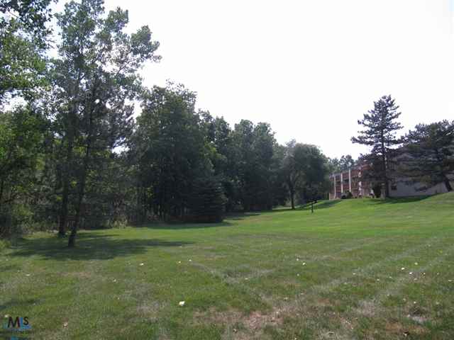 1673 Riverside Drive Rochester, MI 48309 - Photo 3 of 9 31113669-2.JPG