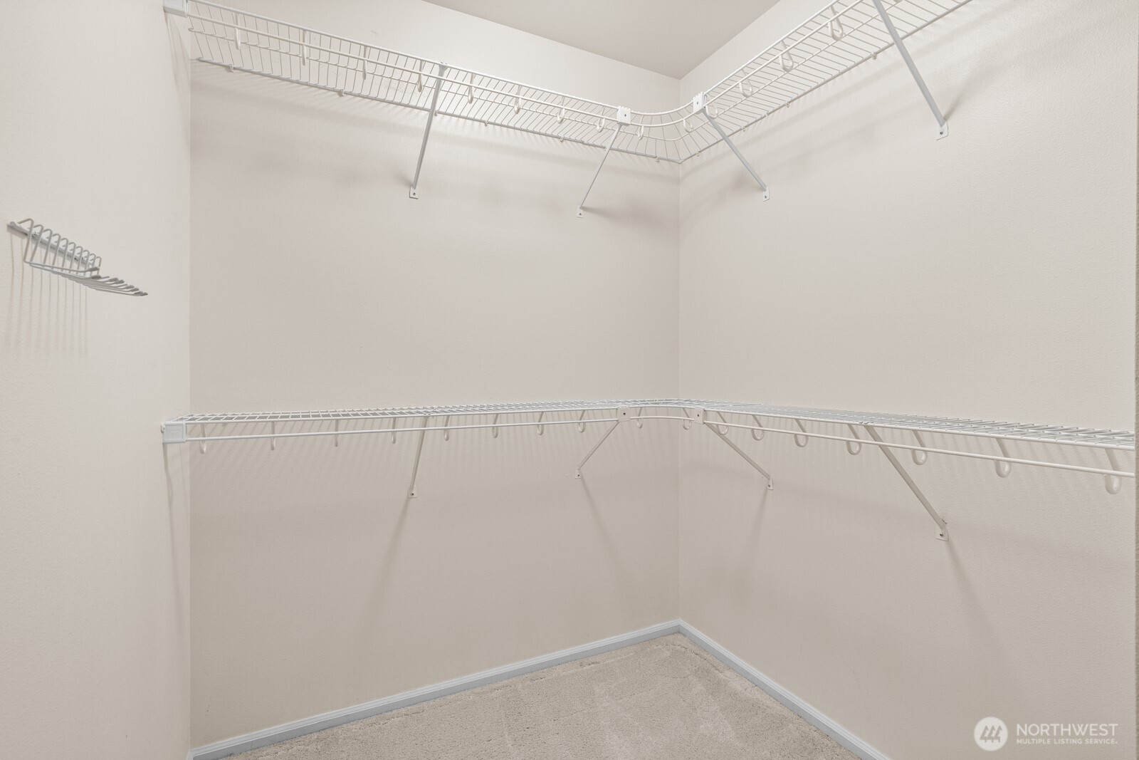 18704 109 Lane Southeast Renton, WA 98055 - Photo 17 of 38