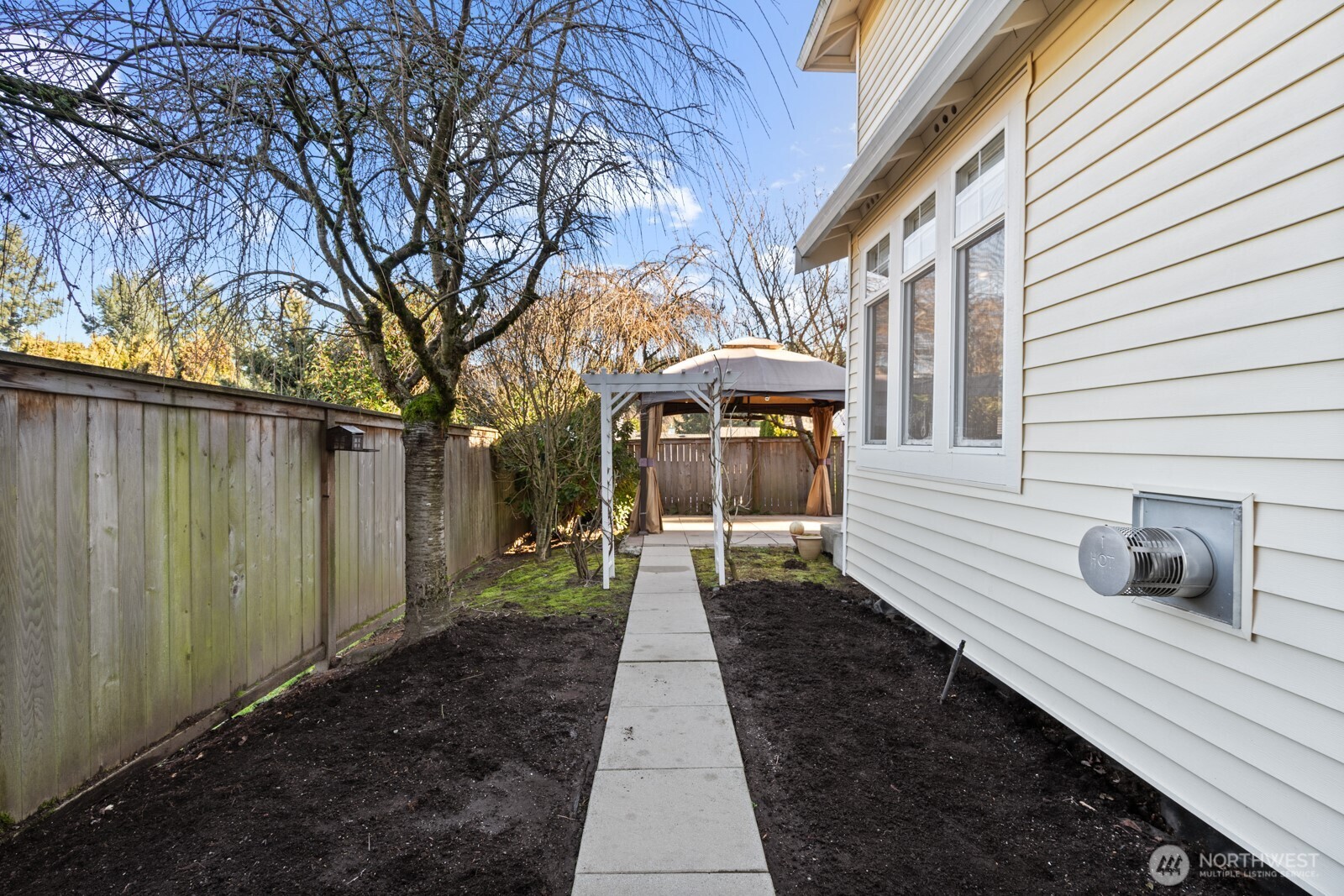 18704 109 Lane Southeast Renton, WA 98055 - Photo 35 of 38