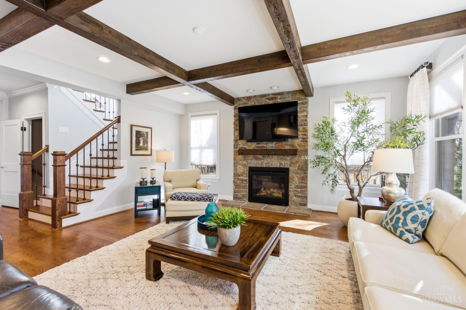7321 Hosbrook Road Cincinnati, OH 45243 - Photo 14 of 82 Gallery Image 14