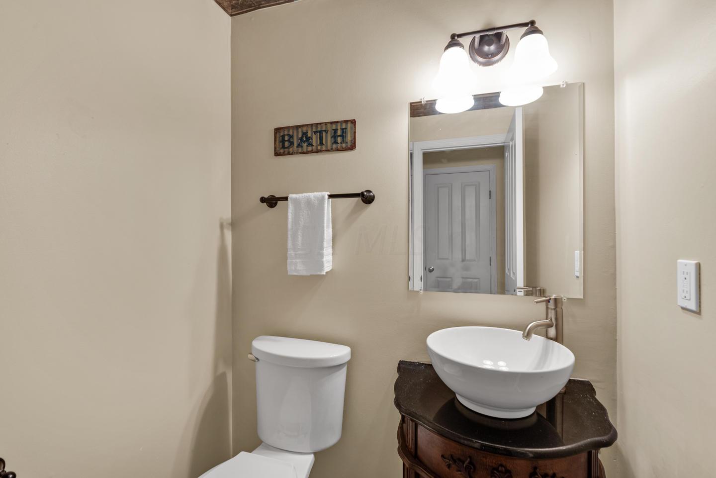 8424 Sawmill Road Powell, OH 43065 - Photo 8 of 29 Gallery Image 8