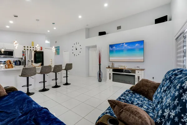 $695,000 | 8771 Northwest 141st Terrace, Miami Lakes, FL 33018