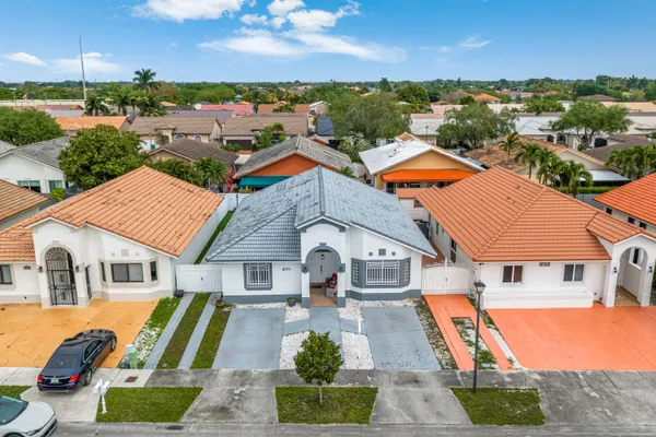 $695,000 | 8771 Northwest 141st Terrace, Miami Lakes, FL 33018