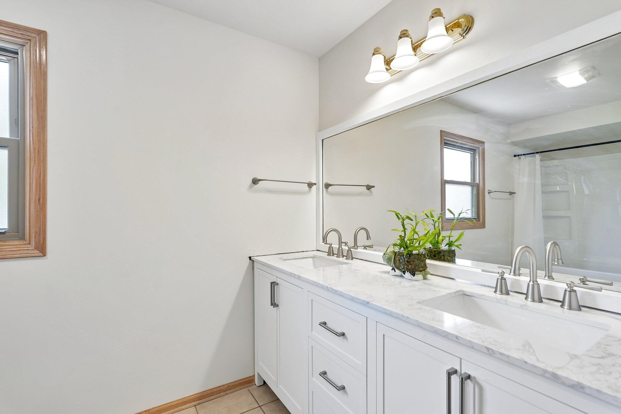 8108 East Ridge Drive Pleasant Prairie, WI 53158 - Photo 22 of 51 21-web-or-mls-E Ridge Dr-S0505-021