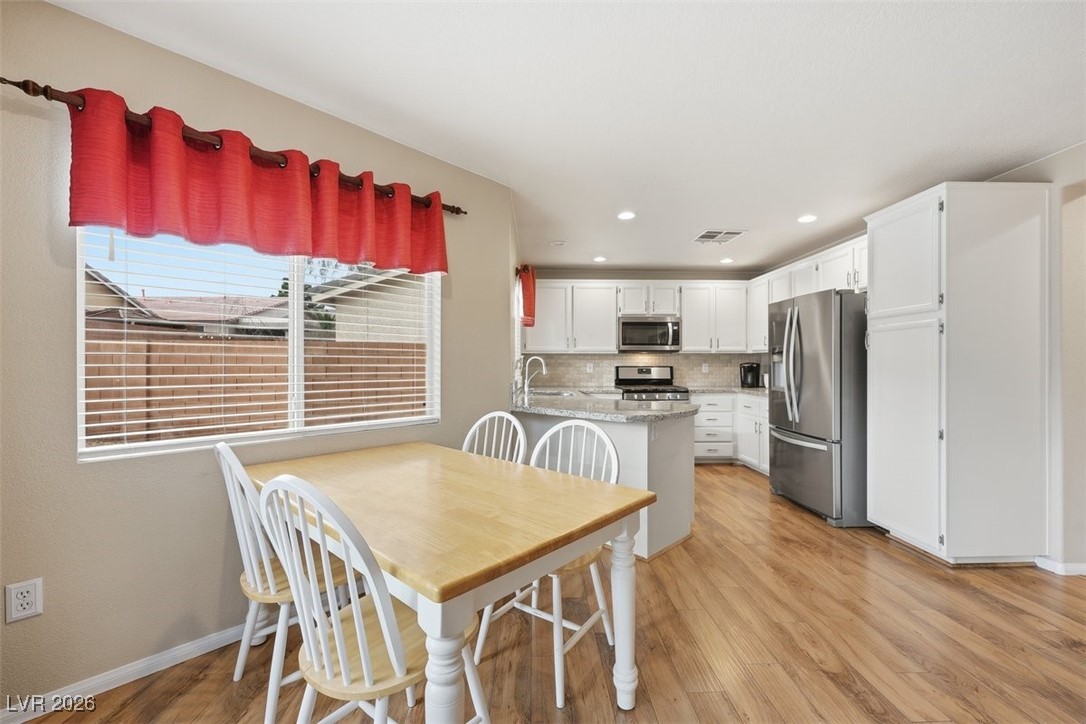 8125 West Back Packer Court Las Vegas, NV 89131 - Photo 12 of 31 Nice a cozy nook area to sit back and enjoy!