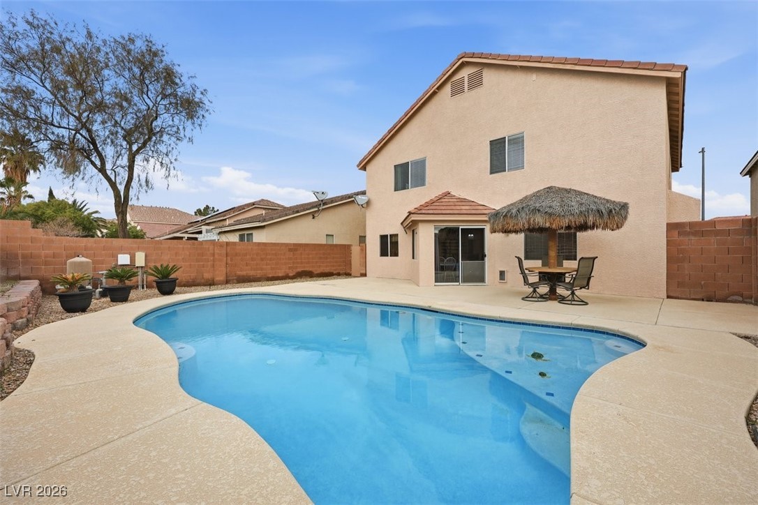 8125 West Back Packer Court Las Vegas, NV 89131 - Photo 27 of 31 Cool pool & Yard!!