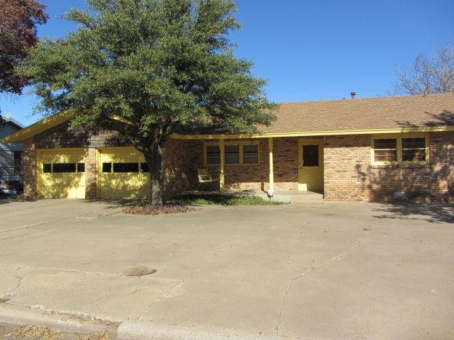 1009 16th Street Ralls, TX 79357 - Photo 1 of 10 Photo 1
