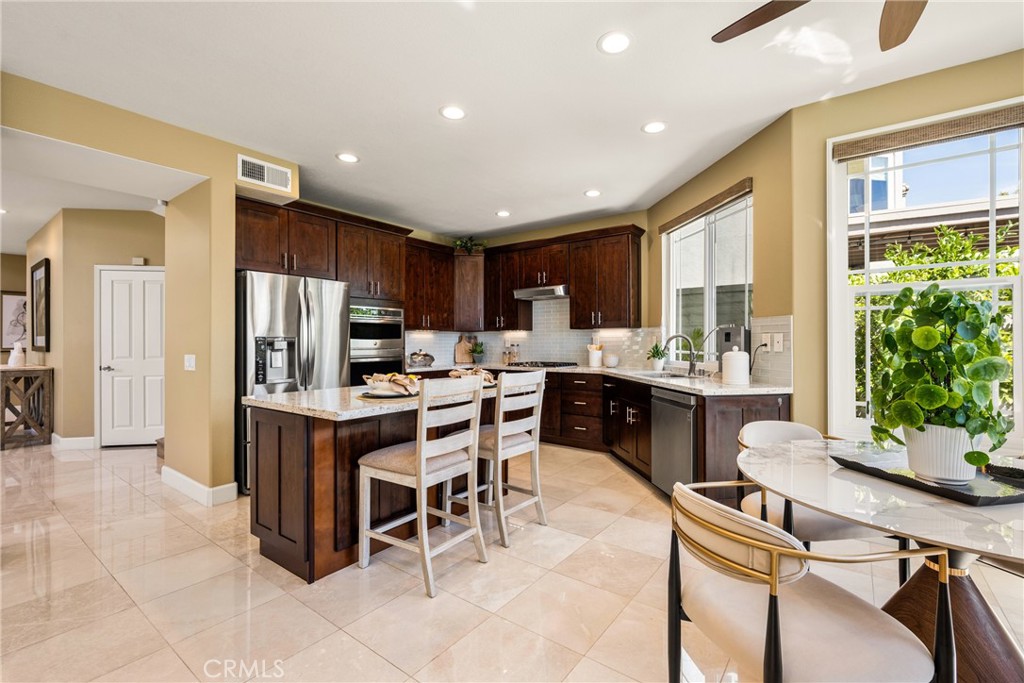 4 Santa Rita Lake Forest, CA 92610 - Photo 28 of 73