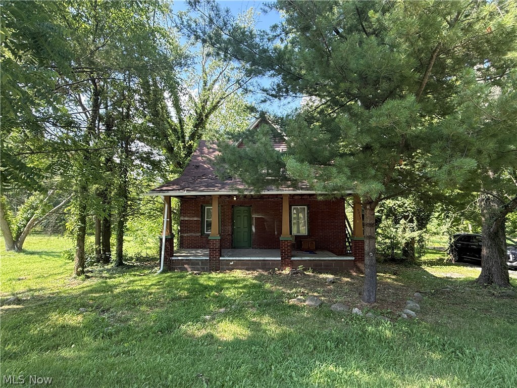 3322 McCartney Road Youngstown, OH 44505 - Photo 1 of 30
