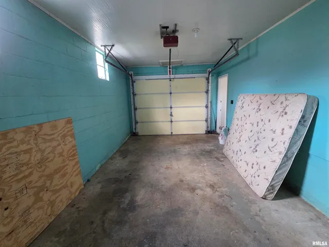 $42,900 | 143 East Posey Avenue, Shawneetown, IL 62984