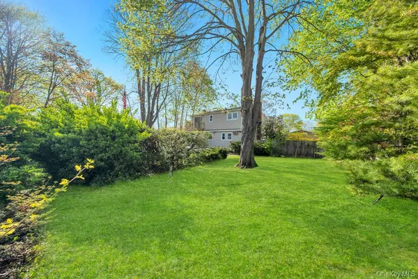 $574,999 | 64 Spar Drive, Mastic Beach, NY 11951
