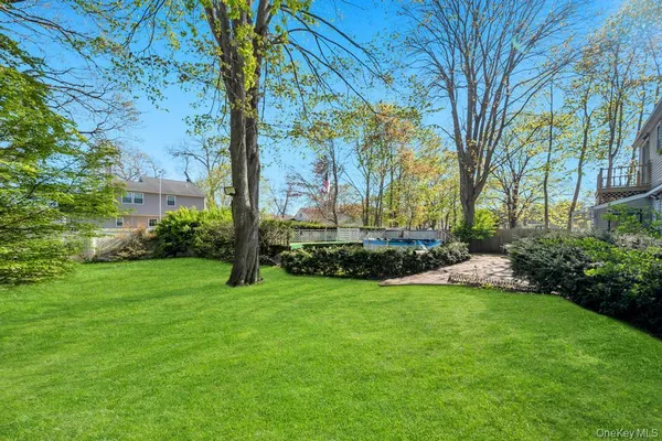 $574,999 | 64 Spar Drive, Mastic Beach, NY 11951