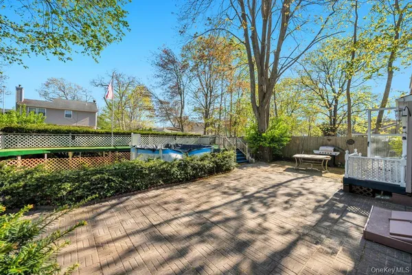 $574,999 | 64 Spar Drive, Mastic Beach, NY 11951