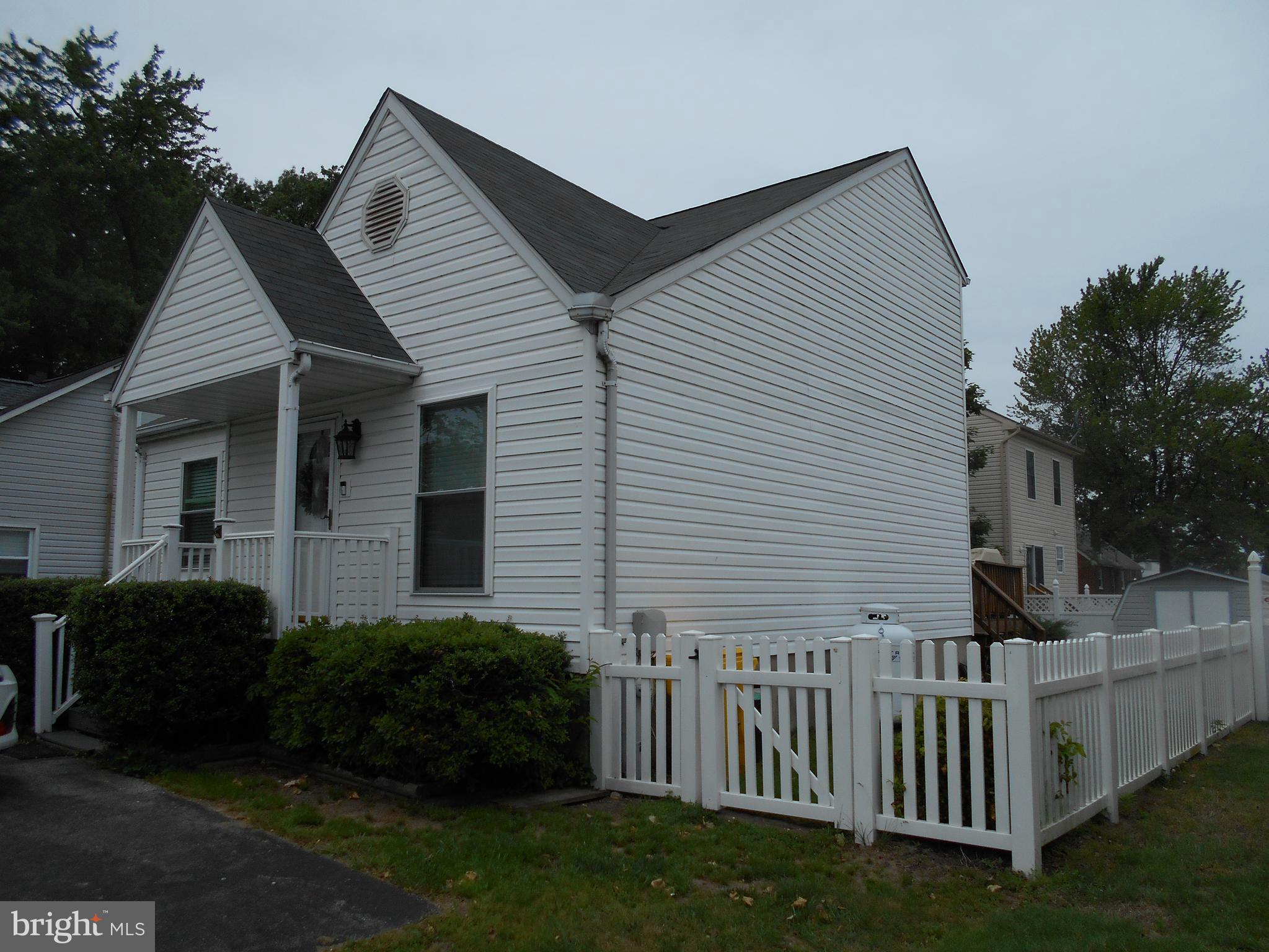 134 Meadow Road Pasadena, MD 21122 - Photo 2 of 29 Gallery Image 2