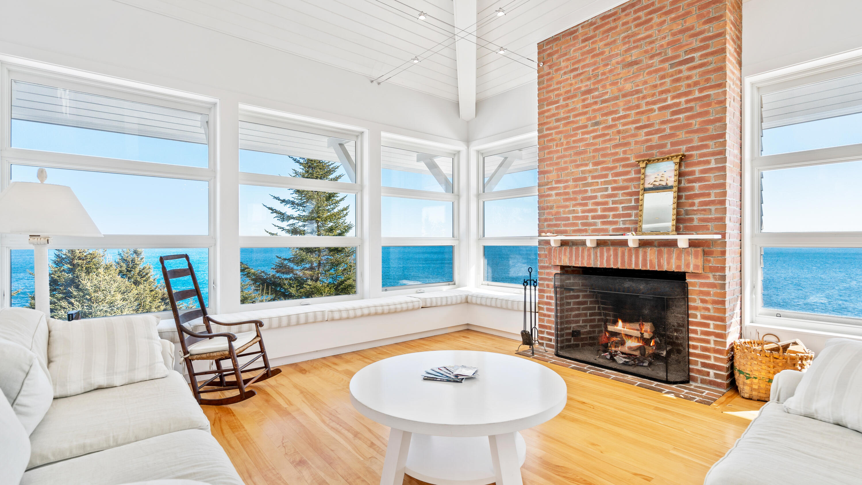 27 Cliff Road New Harbor, ME 04554 - Photo 22 of 69 DSC03736