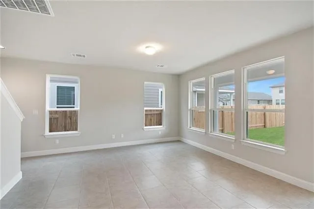 $1,900 | 113 Gaida Loop, Georgetown, TX 78628