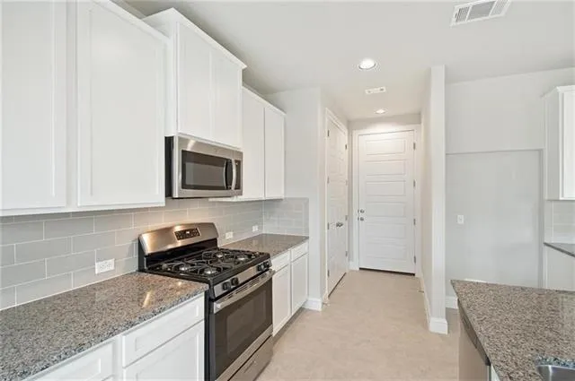 $1,900 | 113 Gaida Loop, Georgetown, TX 78628