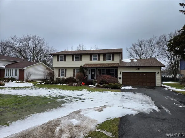 $2,800 | 2287 Long Road, Grand Island, NY 14072