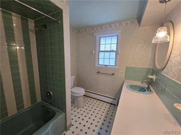 $2,800 | 2287 Long Road, Grand Island, NY 14072